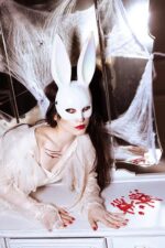 Αυτοκόλλητα Τζαμιού - Ματωμένα Χέρια - Image 3