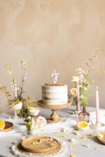 Άσπρο κεράκι με φυσικά λουλούδια - Αριθμός 7 - Image 2