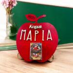 Ξύλινο Επιτραπέζιο Ημερολόγιο 2025 - Μήλο