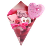 Μπουκέτο Βαλεντίνου με δωράκια "Better Together"