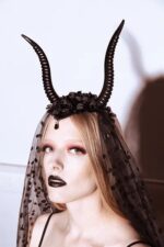 Στέκα Διαβόλου με πέπλο - Image 2