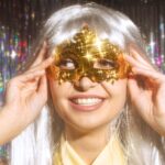 Χρυσή Αποκριάτικη Μάσκα - Image 2