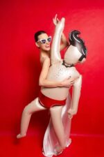 Τεράστιο Μπαλόνι Άντρας με Κόκκινο Εσώρουχο - Image 2